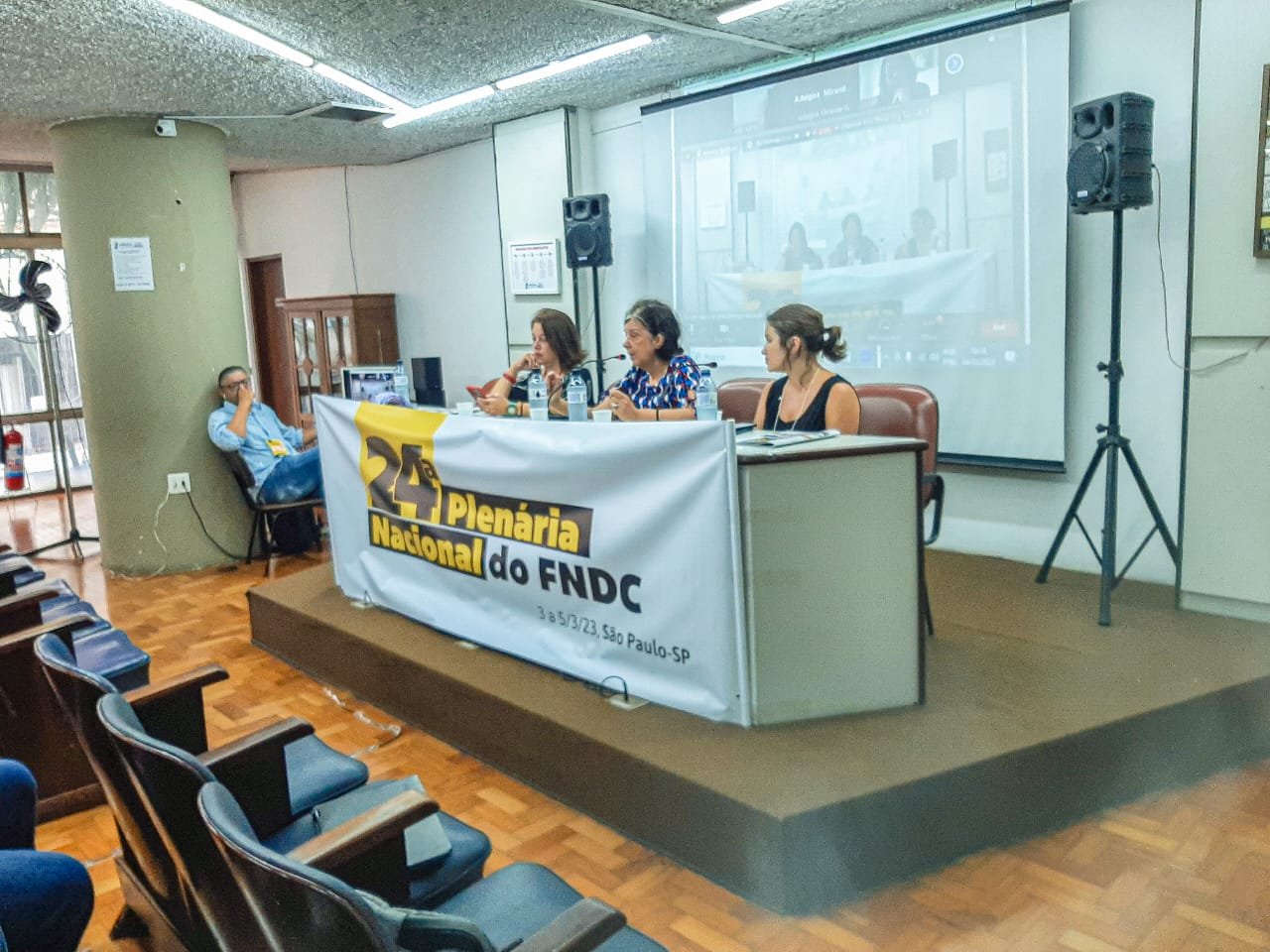 PROIFES protocolou duas moções de repúdio em plenária do FNDC