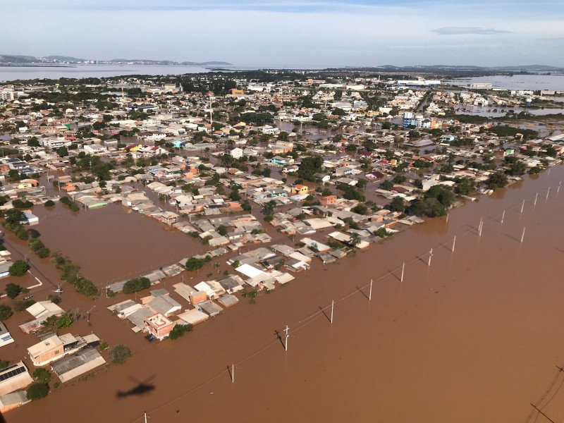 Apufsc-Solidária estimula doações para as vítimas das enchentes no Rio Grande do Sul; veja como colaborar