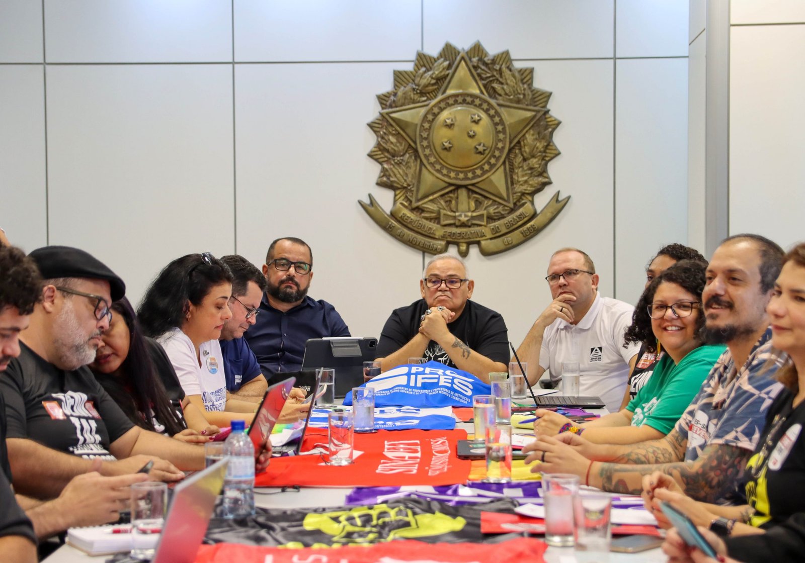 APUB-Sindicato: Análise detalhada da proposta apresentada pelo Governo Federal na Mesa Específica e Temporária com o Ministério da Gestão e Inovação do Serviço Público de 15 de ma…