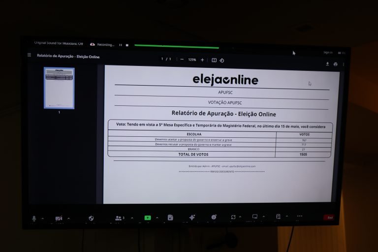 Categoria docente da UFSC decide aceitar proposta do governo e encerrar a greve