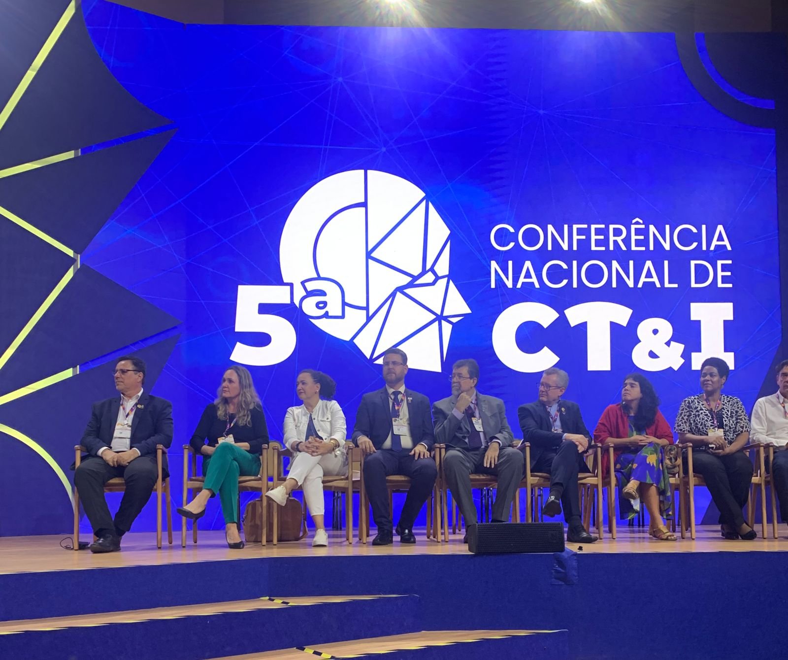 5ª Conferência Nacional de CT&I tem público recorde e debates sobre temas urgentes