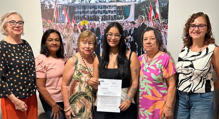 Adufg-Sindicato se mobiliza pela apensação da PEC – 06/24 à PEC – 555/06