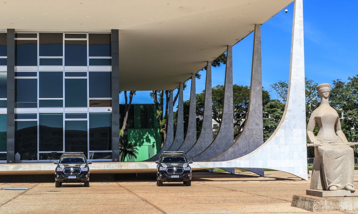 STF conclui julgamento e rejeita recursos de revisão da vida toda do INSS