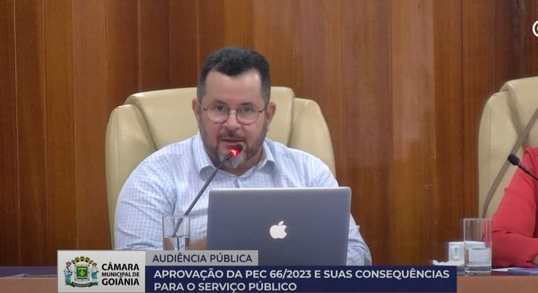 Diretor do PROIFES e presidente do Adufg-Sindicato participa de audiência pública na Câmara de Goiânia para discutir a PEC 66/23