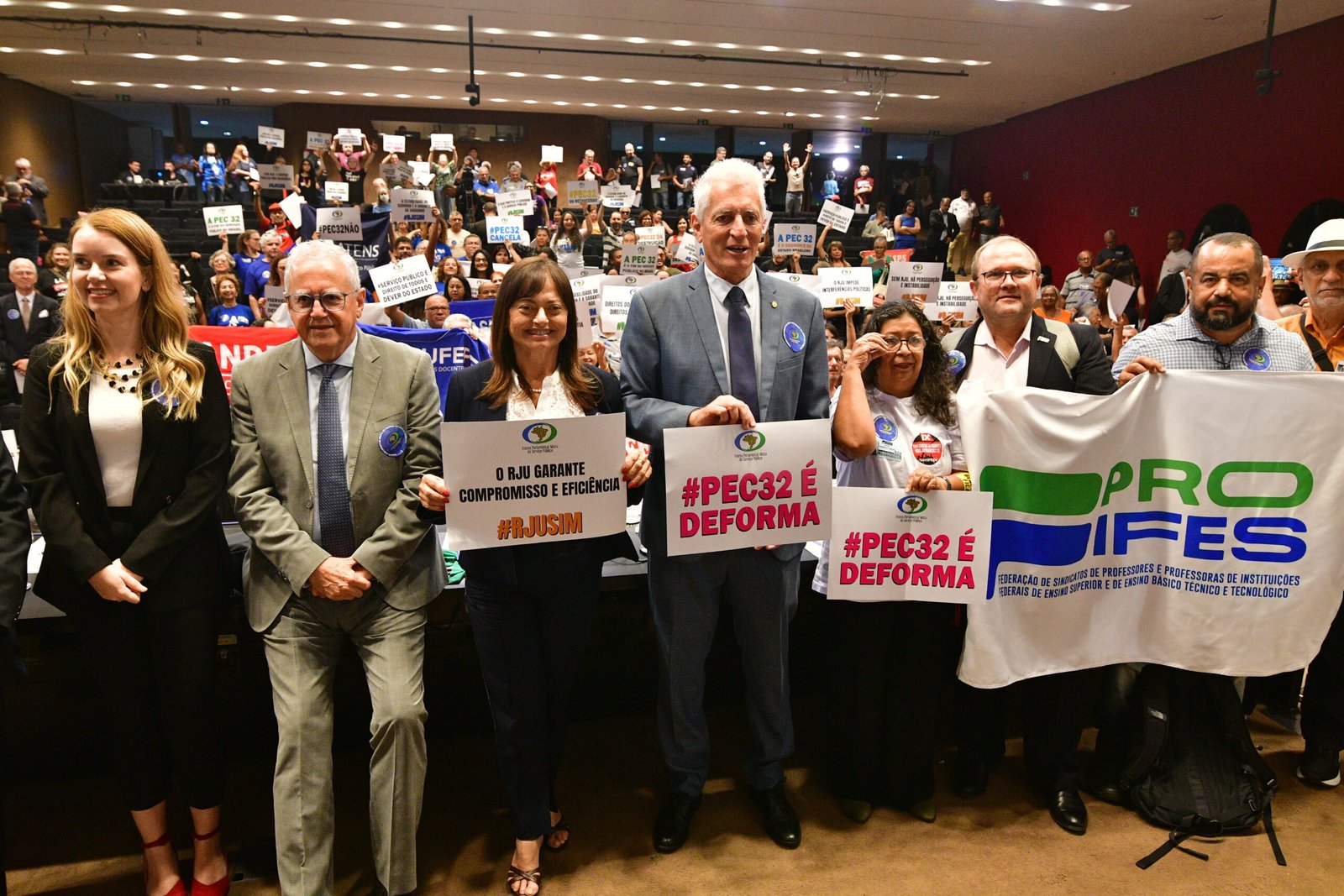 PROIFES participa de seminário na Câmara dos Deputados que debate o fim do Regime Jurídico Único dos servidores públicos