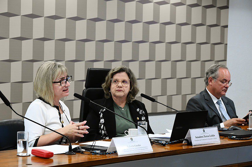 CE: Conselhos estaduais e municipais cobram fortalecimento de políticas no PNE