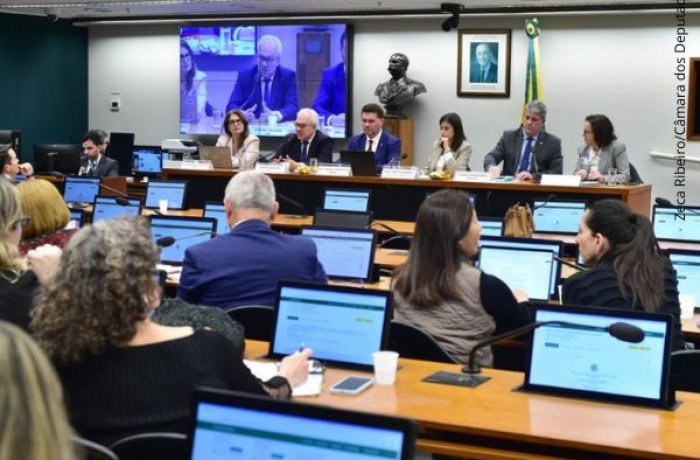 Primeira etapa do PNE na reta final na Câmara dos Deputados