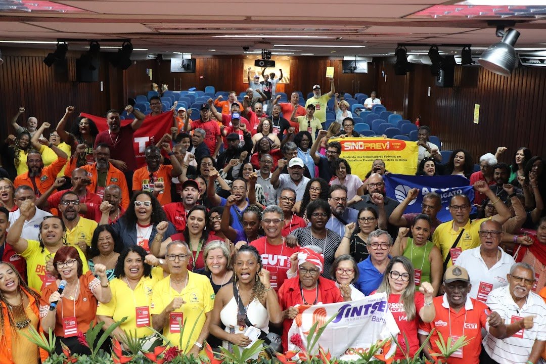 PLENCUT aprova moção em defesa da APUB como sindicato de base estadual