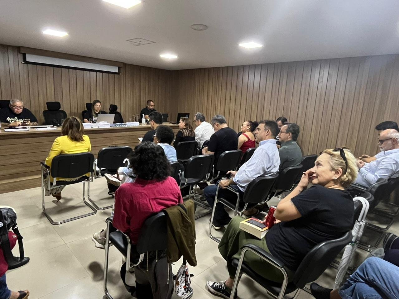 PROIFES-Federação discute mobilização contra a Reforma Administrativa