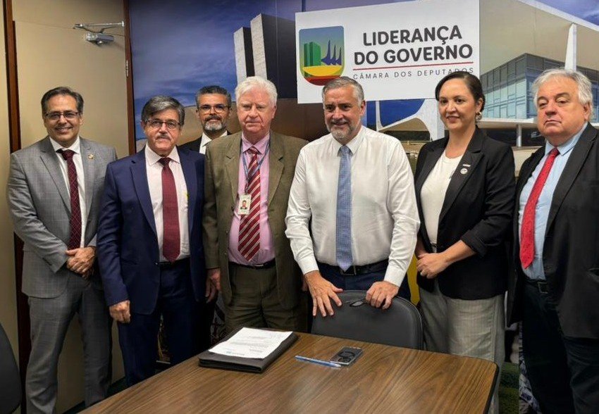 Aumenta a pressão pelo fim da contribuição previdenciária sobre a aposentadoria dos servidores federais