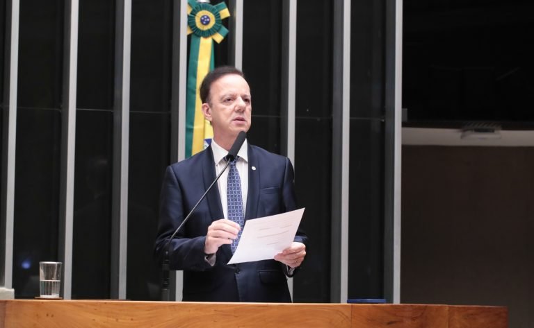 Comissão aprova projeto que reforça o combate à violência nas escolas